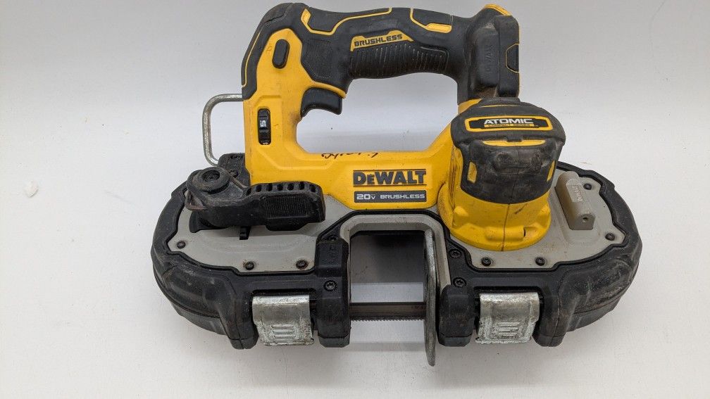 DeWalt (DCS377 Atomic 20-V MAX Cordless Brushless Compact 1-3/4 in BandSaw (Tool Only)