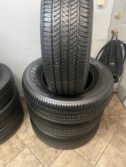 SET BRIDGESTONE DULER 255/70/18 SEMI NEW 95%TREAD LIFE $300 PRICE INCLUDE PROFESSIONAL INSTALLATION AND TAX