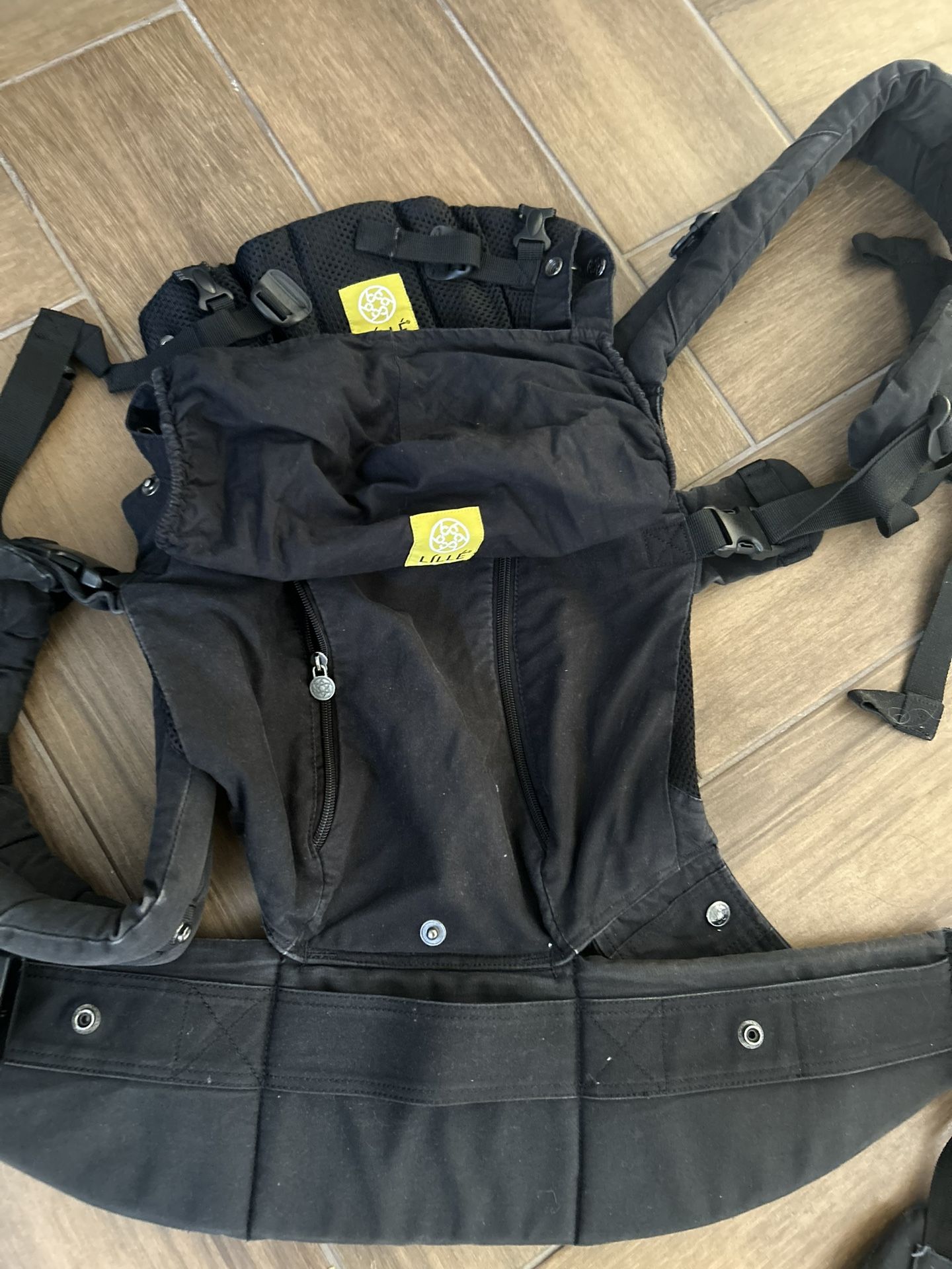 Black Lille Baby carrier Complete/ All Seasons, 6 In 1)