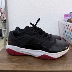Air Jordan 11 CMFT Low Bred