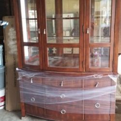 Beautiful China Cabinet 