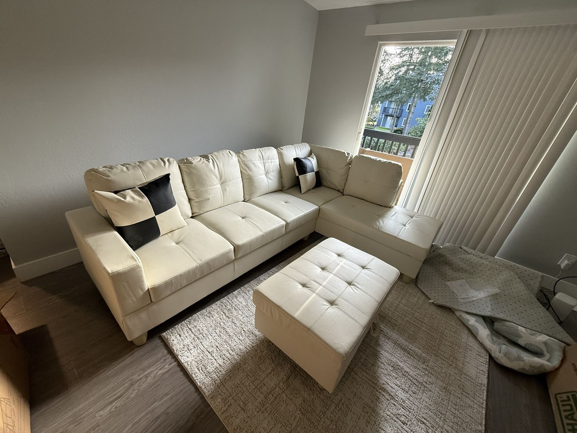 Brand New White Leather Sectional Couch Set And Ottoman