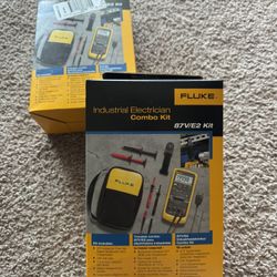 Fluke 87-5/E2 Industrial True RMS Multimeter Combo Kit FLUKE-87-5/E2 KIT