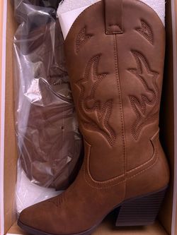 Brown boots Size 7 worn once