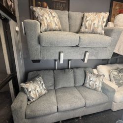 Sofá & Loveseat  On Sale For A Limited Time❄️