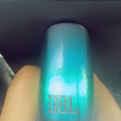 JBL PLUSE 5 . 