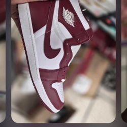 Jordan Retro 1s New ( Multiple Sizes) 