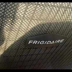 Frigidaire Q7RE-048K 4-Ton 14 SEER Residential Packaged Heat & Air Conditioner