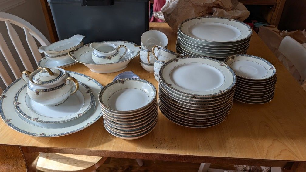 Vintage Noritake Glendive China Full Set