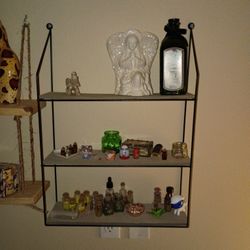 Wall Mounted Shelf 