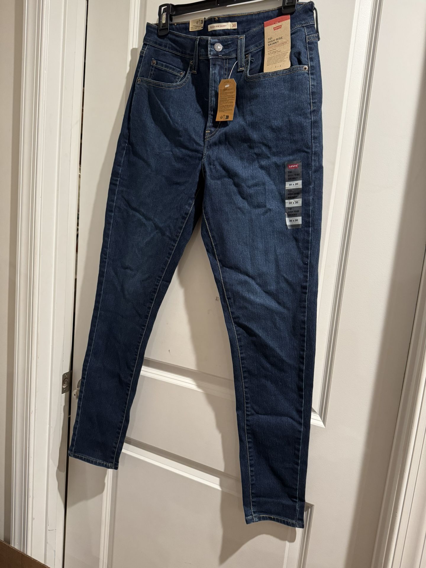 Men’s Levi’s Dark Blue Denim Jeans size 30x30