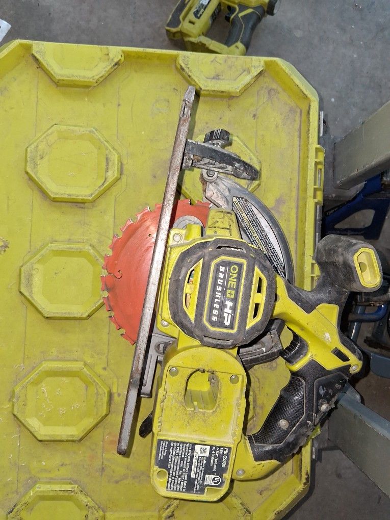 Ryobi  Saw