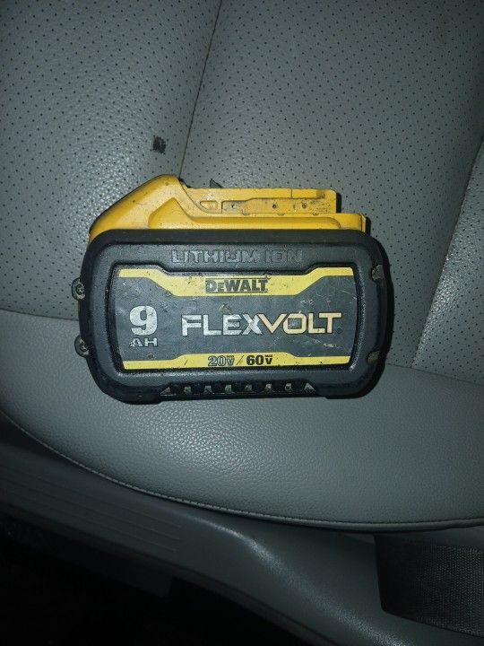 Dewalt FlexVolt 20v / 60v 9AH