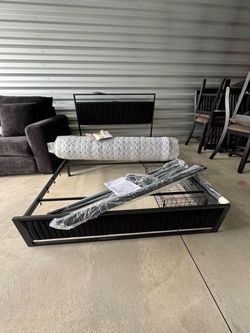 Full bed with mattress