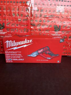 MILWAUKEE M18 CORDLESS 18-GAUGE DOUBLE CUT SHEAR ( TOOL ONLY )