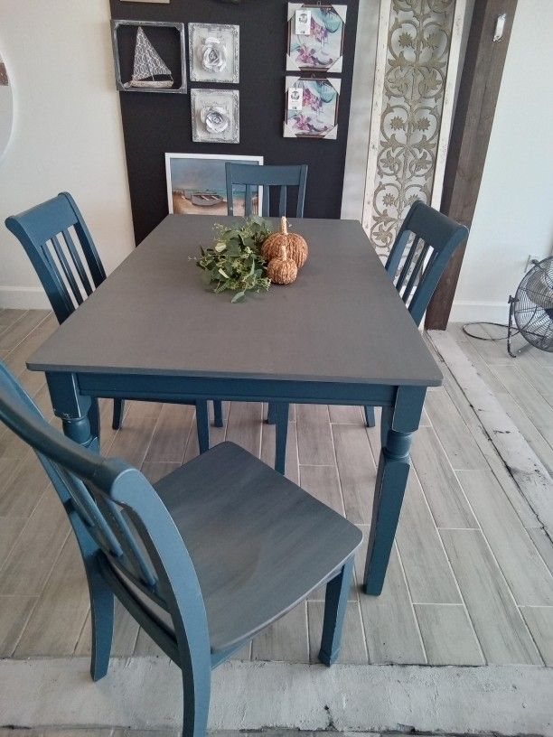 Dinning Table And 4 Chairs / Dinning Table Set