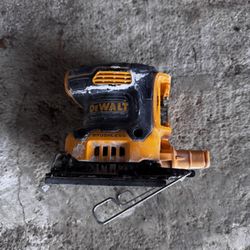 Dewalt 20V MAX XR Cordless Brushless 1/4 Sheet Variable Speed Sander (Tool Only)