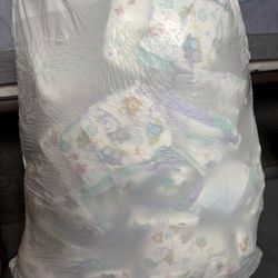 Miscellaneous diapers size 2