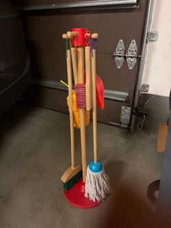 Melissa and doug Kids Cleaning Set with Stand