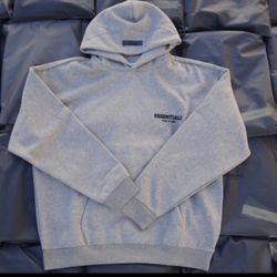ESSENTIALS HOODIE 