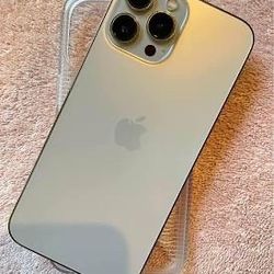 700$ iPhone 13 Pro Max Unlock 250 Gig 