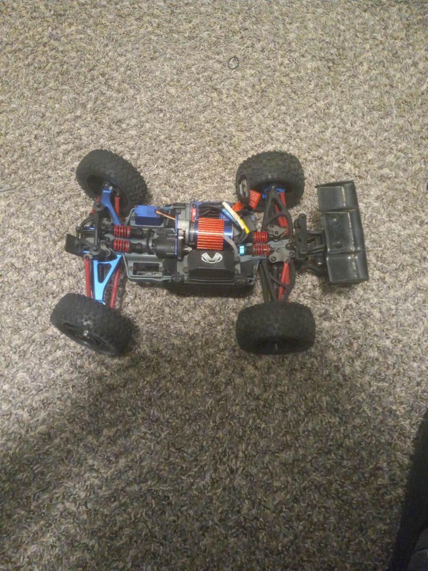 Traxxas E Revo 1/16