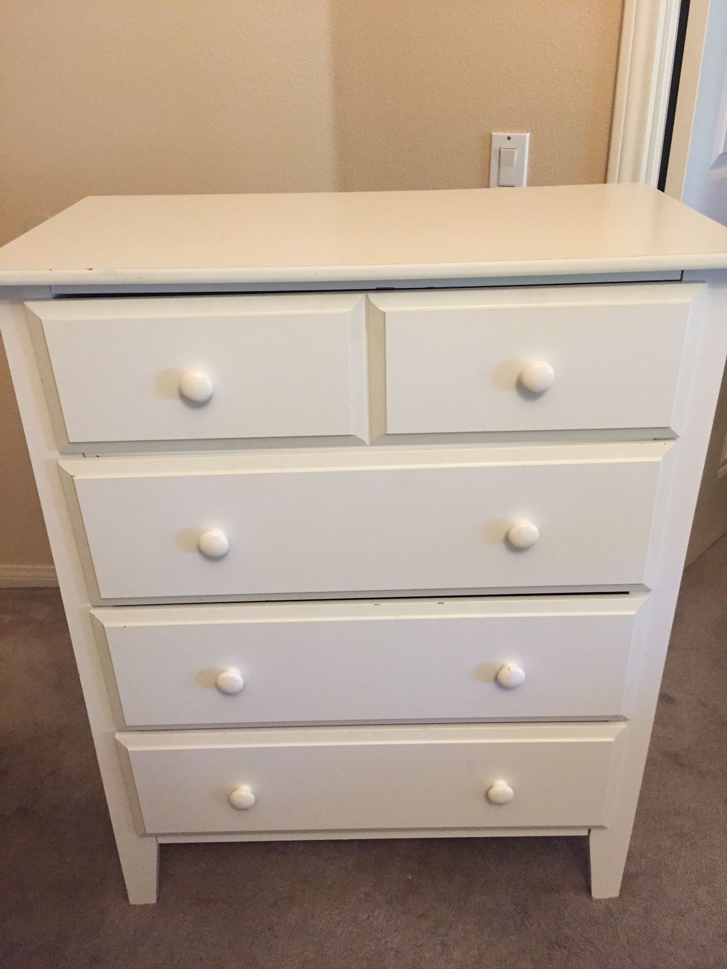 White wood dresser chest 4 drawer