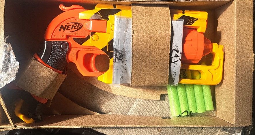 Nerf, gun.