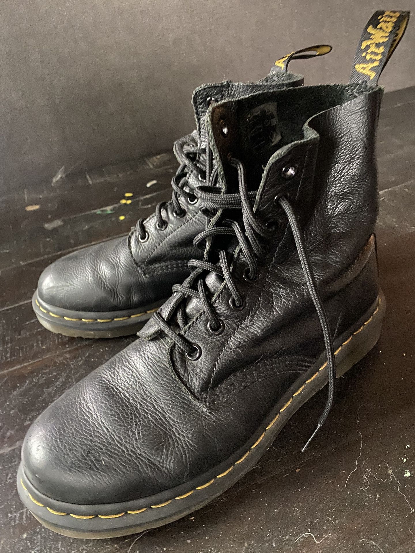 Women’s Dr Martens PASCAL SIZE 8