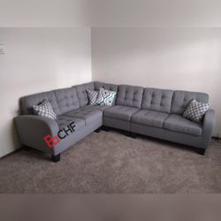 Modern living room sectional sofa 