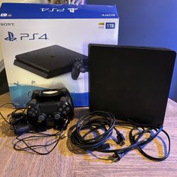 Play Station 4