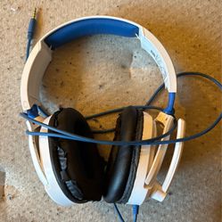 White/Blue Turtle Beach Gaming Wired Headset!