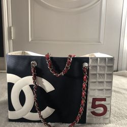 Chanel Tote Bag