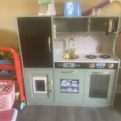 Toddler Kitchen Set 