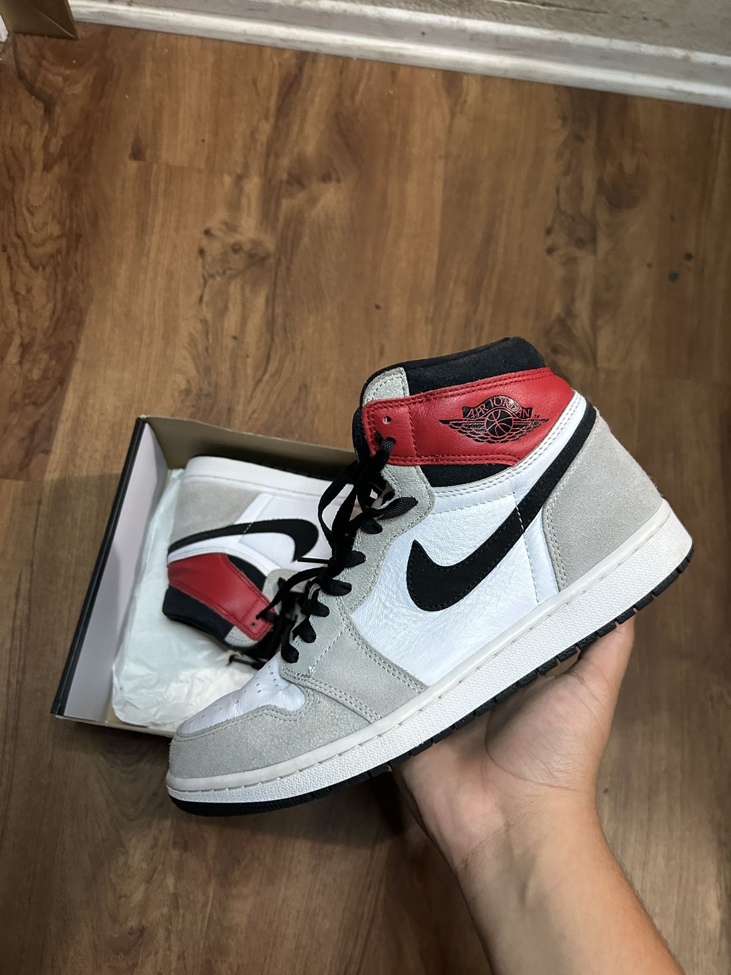 Jordan 1 High Light Smoke Grey