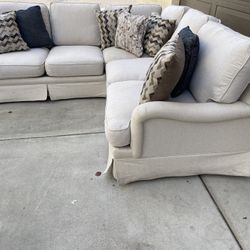 Sectional Couch 