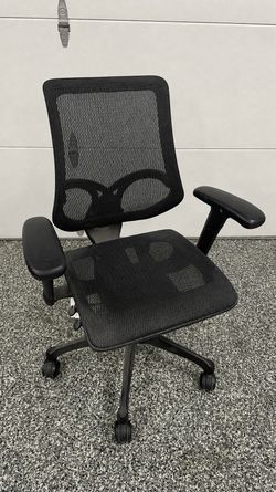 Black Swivel Office Chair