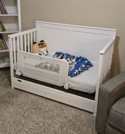 Crib/Toddler Bed