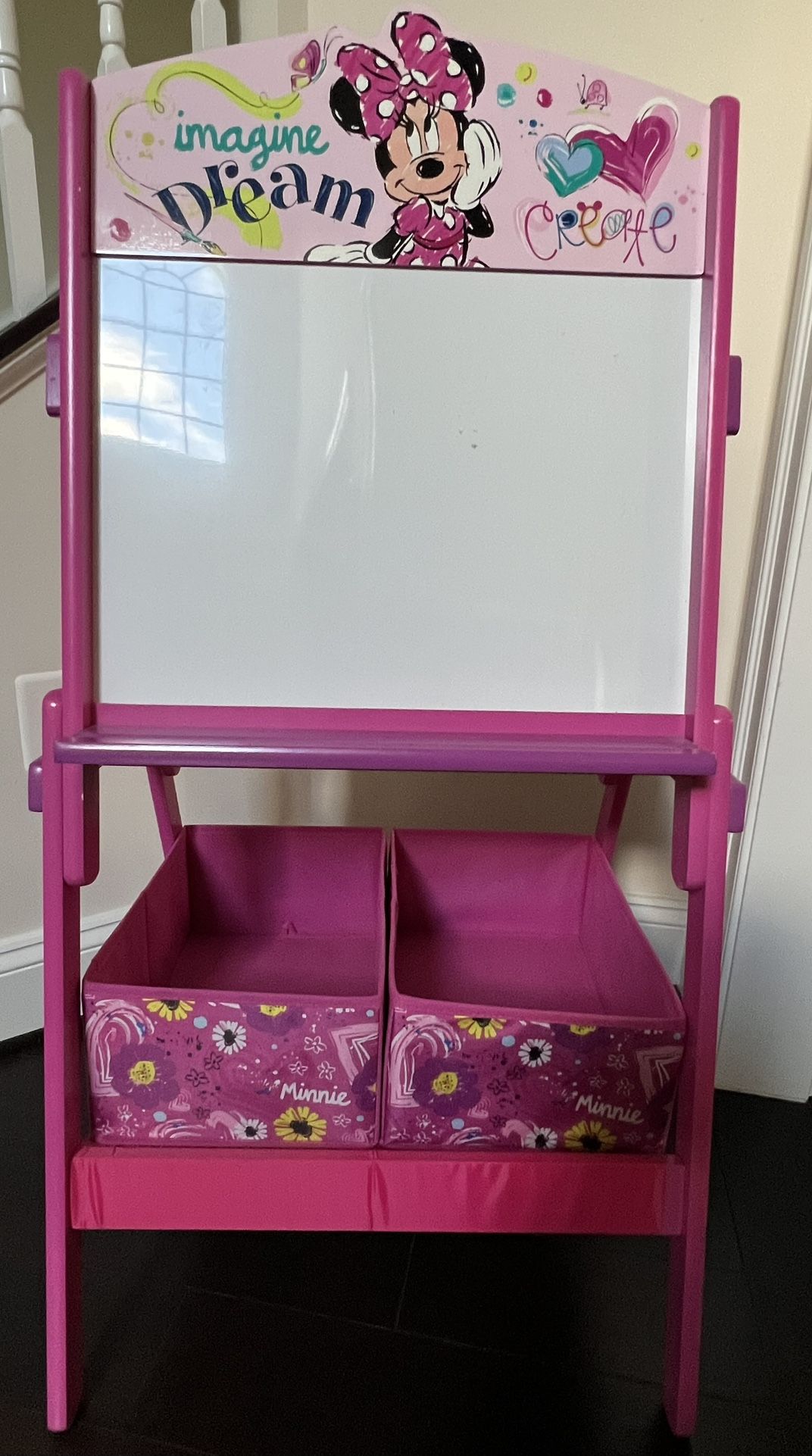Minnie Mouse Activity Easel - Like New!