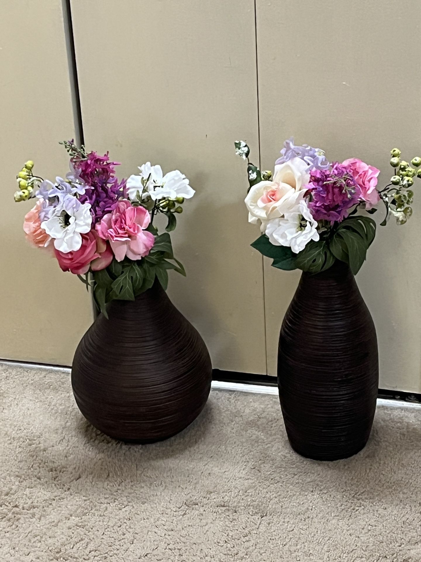 Modern Design Set Of Brown Resin Spiral Flowers Vases Pickup Gaithersburg Md20877