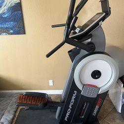 PRO FORM Elliptical Cardio  HIIT 