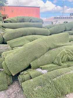 HOLIDAY Turf SALE!! $99/roll