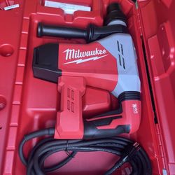 Milwaukee 1-9/16 in. SDS-Max Rotary Hammer