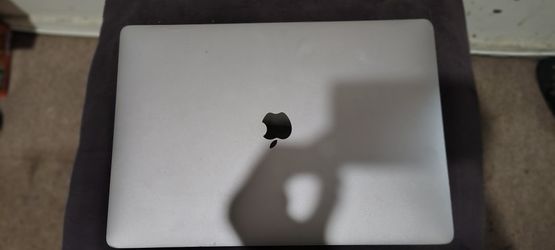 MACBOOK PRO 15" For Sale