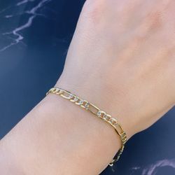 14k Gold Figaro Bracelet 
