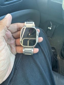 Apple Watch Ultra 2Titanium with Metal Band