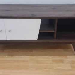 TV Stand Walnut Finish. New 