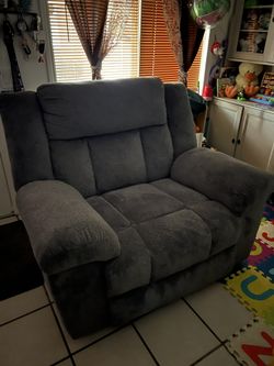 0 Gravity NEW Recliner chair