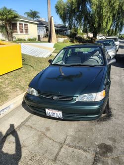 2000 Toyota Corolla