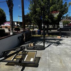 ‼️‼️Basketball Court‼️‼️ Basketball Hoop – Extendable with Base  FD